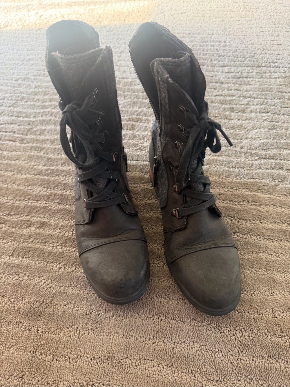 Sorel Women's Black Lace-Up Ankle Boots